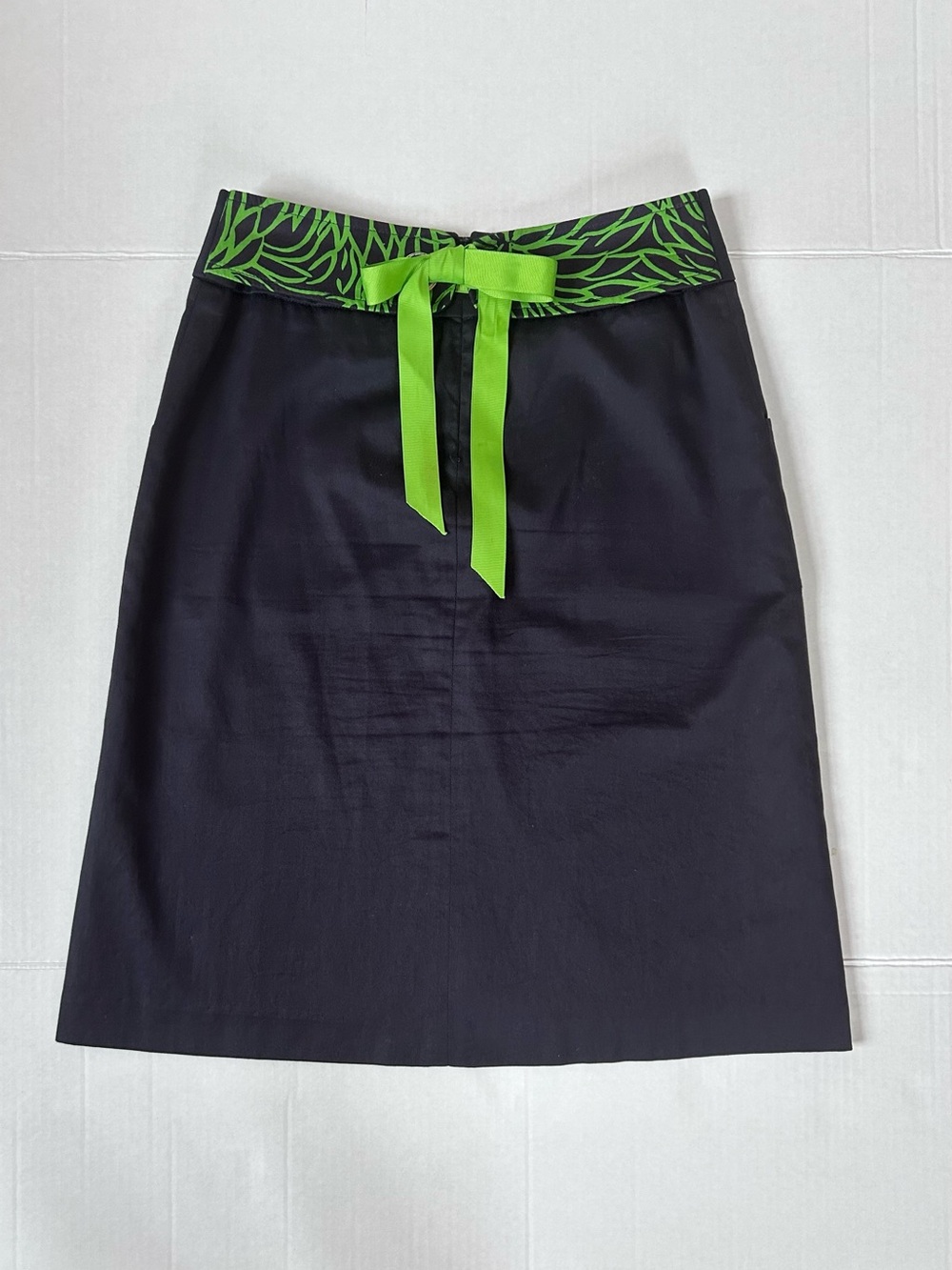 Milly Navy Blue Pencil Skirt Sz 0 — Lime Green Tie-Back